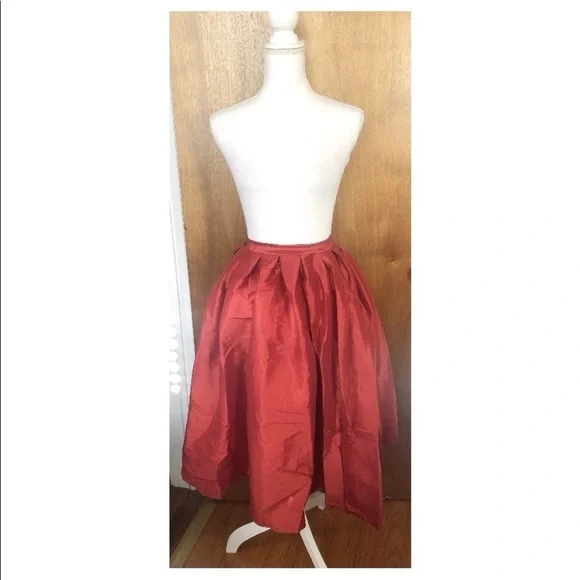 Red Full Ballon Skirt NWT - Picture 2 of 4